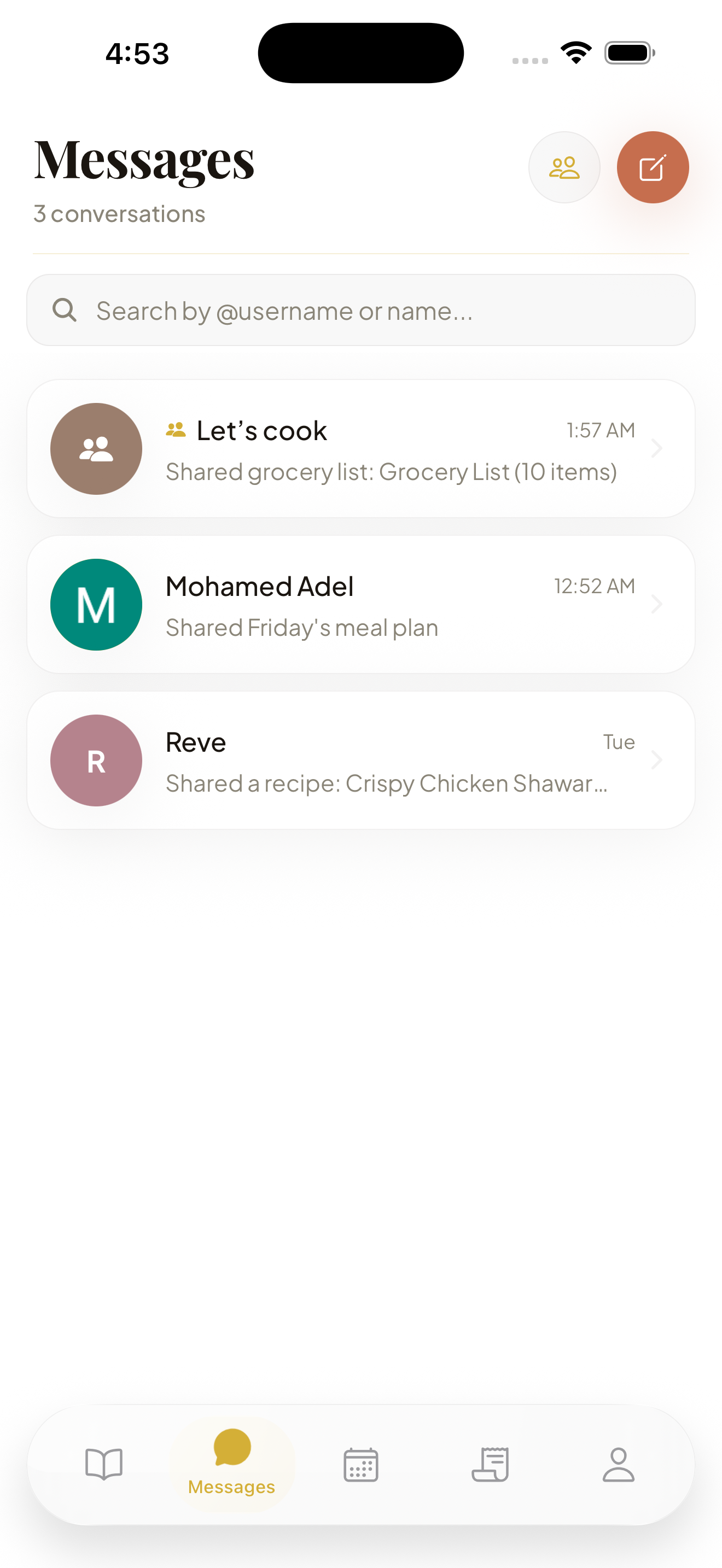 Messages screen with conversations